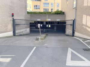 James House- click for photo gallery